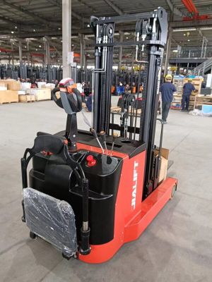 Xe nâng điện Reach Truck 1,5 tấn Q1545D hiệu Jialift