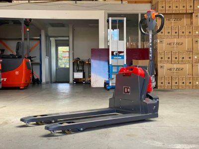 Xe nâng tay điện 2 tấn Jialift