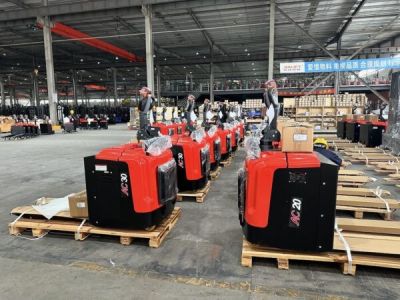 Xe nâng tay điện đứng lái 3 tấn Jialift