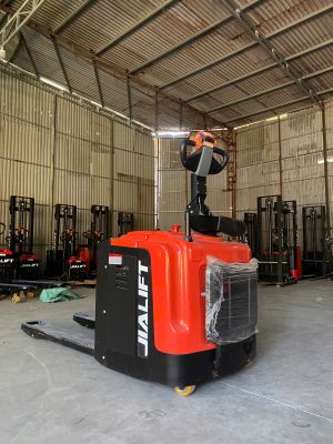 Xe nâng tay điện đứng lái 2,5 tấn Jialift
