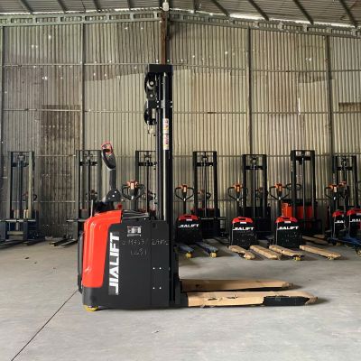 Xe nâng điện Stacker 1.6 Tấn CL1645GA