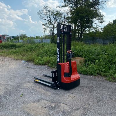 Xe nâng điện chân rộng 1,6 Tấn CL1630GEY