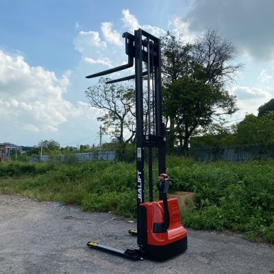 Xe nâng điện chân rộng 1,6 Tấn CL1630GEY