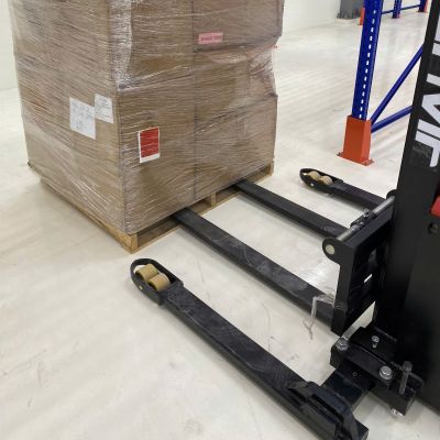 Xe nâng điện chân rộng 1,3 tấn Jialift CL1330GHY 