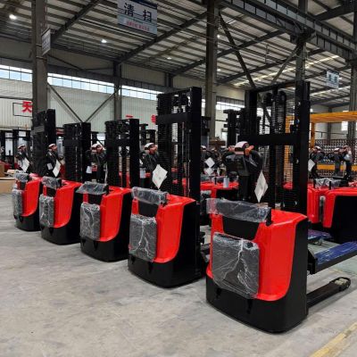 Xe nâng điện Stacker 1,5 Tấn CL1532E