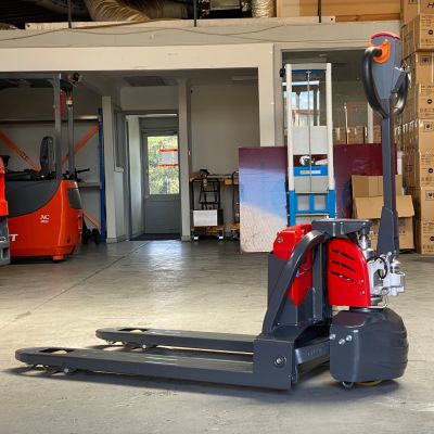 Xe nâng tay điện 2 tấn Jialift 