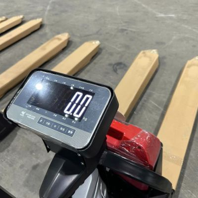 Xe nâng tay điện gắn cân điện tử Jialift