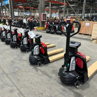 Xe nâng tay điện gắn cân điện tử Jialift