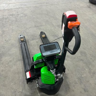 Xe nâng tay điện gắn cân điện tử Jialift