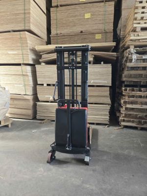 Xe nâng điện bán tự động 2 Tấn SPN2020