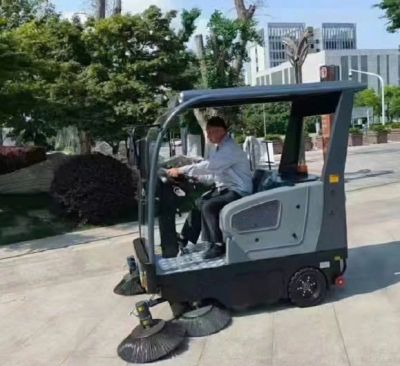 Xe quét rác ngồi lái S9