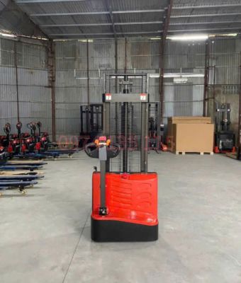 Xe nâng điện Stacker 1,5 tấn CL1530JB