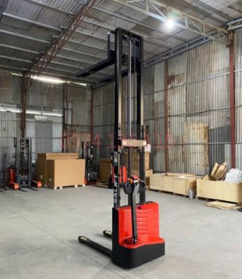 Xe nâng điện Stacker 1,5 tấn CL1530JB