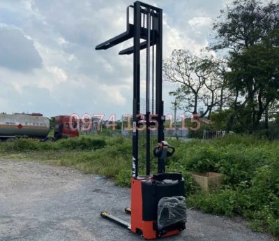 Xe nâng điện Stacker 1,5 Tấn CL1532E