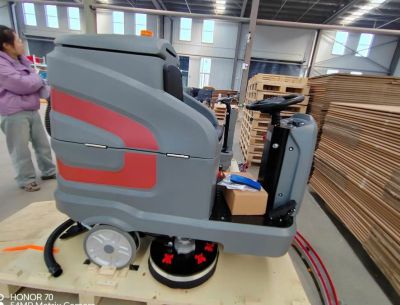 Xe lau sàn ngồi lái X7