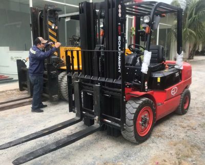 Xe nâng dầu 3/3,5 tấn EP
