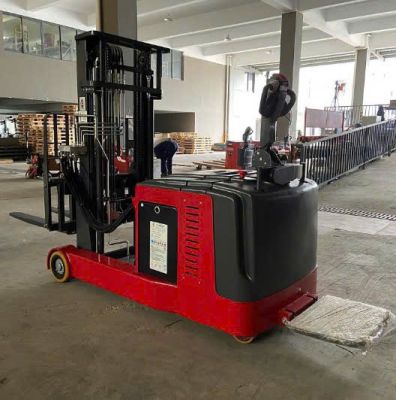Xe nâng điện Reach Truck 2 tấn Q2045D hiệu Jialift