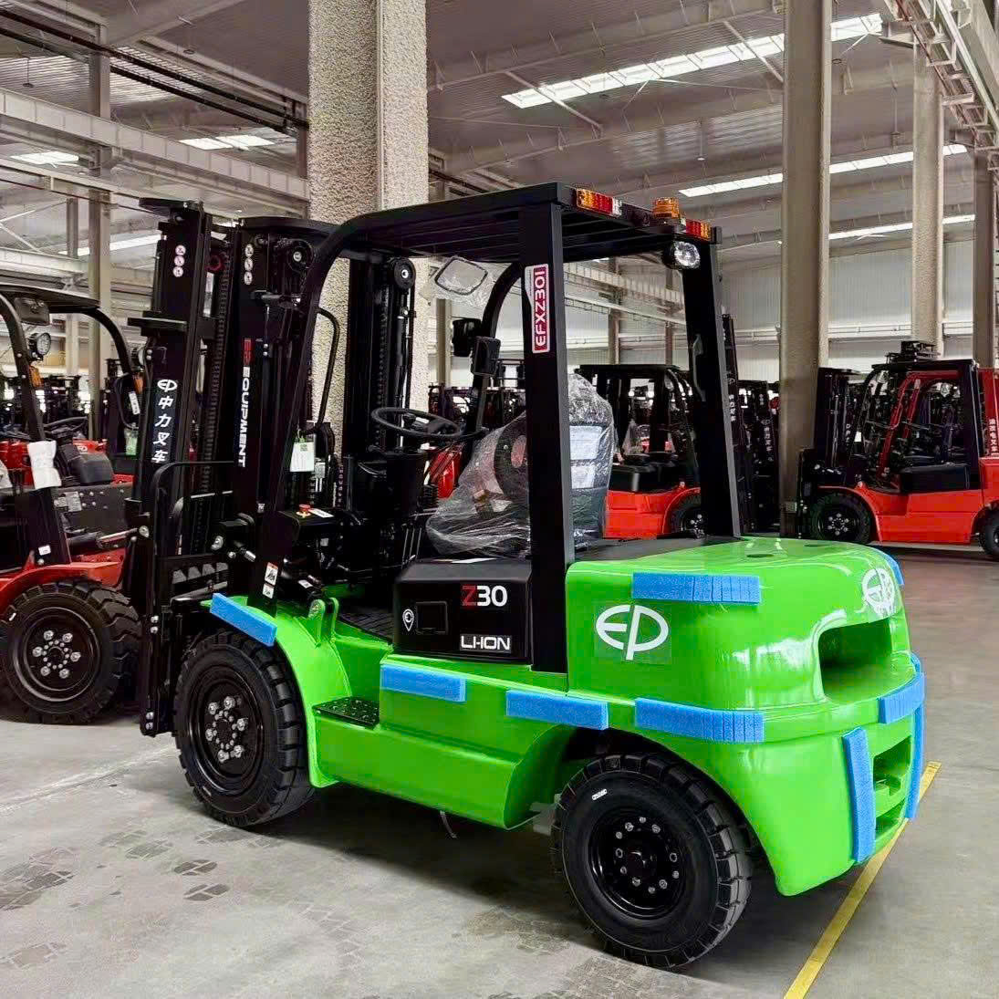 Xe nâng điện ngồi lái 3 tấn hiệu EP